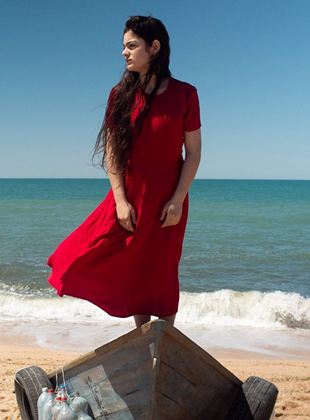 Affiche du film The Fisherman’s Daughter (2020) de Ismail Safarali. Voir The Fisherman’s Daughter en streaming / torrent sur meilleurs-films.fr