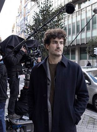 Affiche du film Una vida no tan simple (2022) de Felix Viscarret. Voir Una vida no tan simple en streaming / torrent sur meilleurs-films.fr