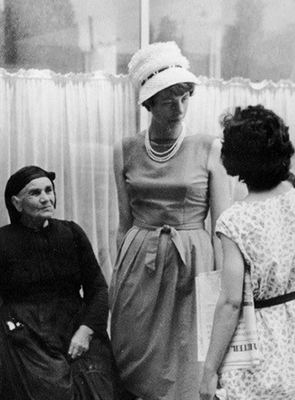 Affiche du film Chronique des Tisserandes de Vlasti (2021) de Dimitris Koutsiabasakos. Voir Chronique des Tisserandes de Vlasti en streaming / torrent sur meilleurs-films.fr