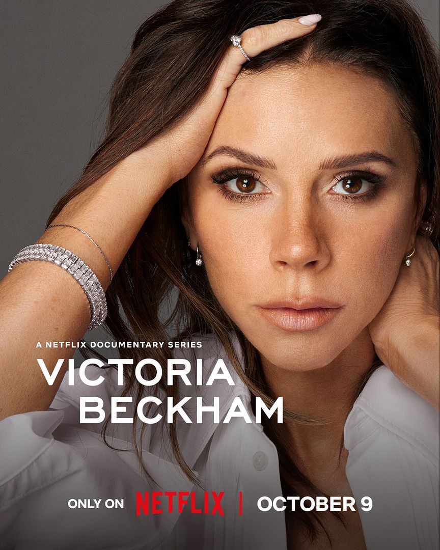 Affiche de la série Victoria Beckham (2025) de Nadia Hallgren. Voir Victoria Beckham en streaming / torrent sur meilleurs-films.fr