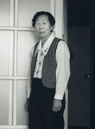 Affiche du film Comfort (2020) de Emmanuel Moon Chil Park. Voir Comfort en streaming / torrent sur meilleurs-films.fr