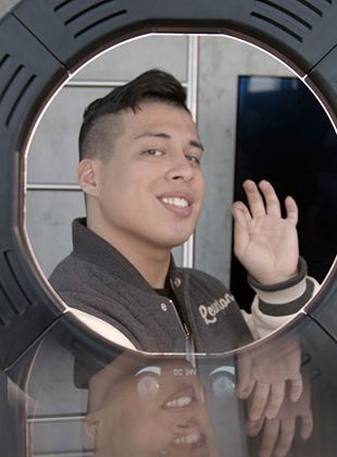 Affiche du film TikTok, Boom. (2021) de Shalini Kantayya. Voir TikTok, Boom. en streaming / torrent sur meilleurs-films.fr