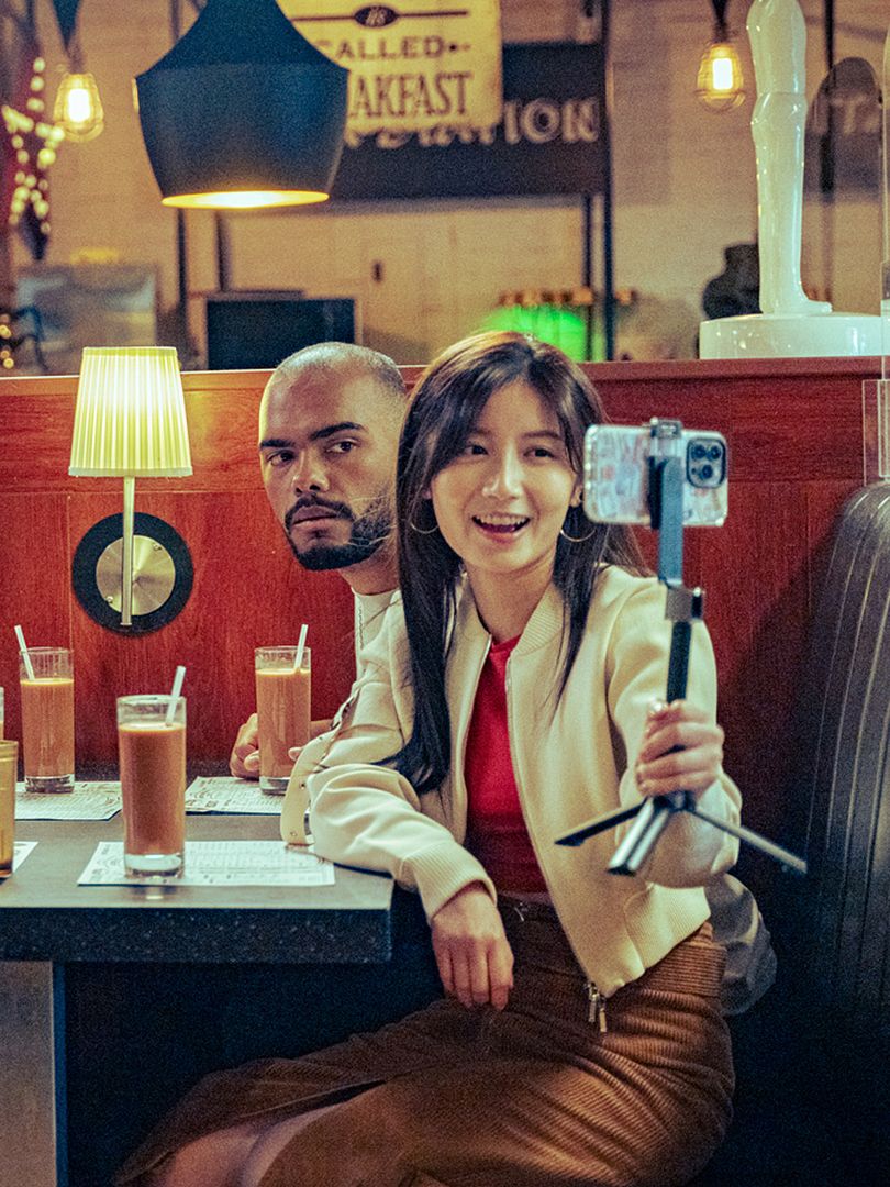 Affiche du film Fresh Off Markham (2024) de Trevor Choi Affiche du film Fresh Off Markham (2024) de Trevor Choi. Voir Fresh Off Markham en streaming / torrent sur meilleurs-films.fr