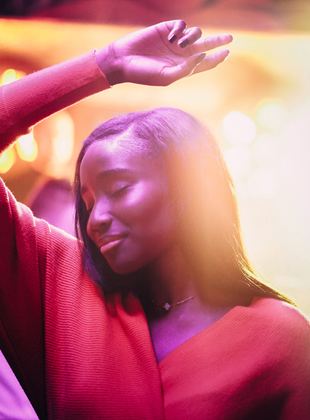 Affiche du film Karma (2022) de Julien Paolini. Voir Karma en streaming / torrent sur meilleurs-films.fr