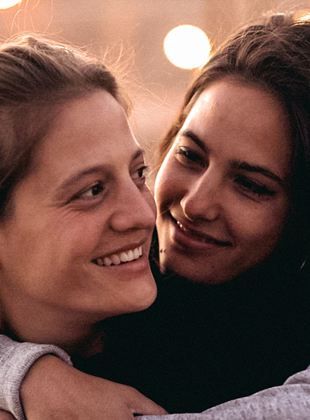 Affiche du film Les Battantes (2021) de Astar Elkayam. Voir Les Battantes en streaming / torrent sur meilleurs-films.fr