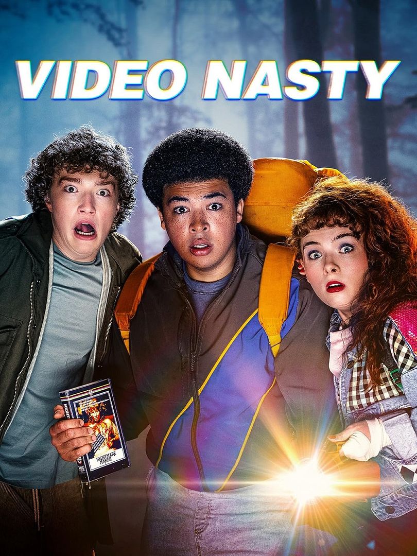 Affiche de la série Video Nasty (2025) de Elliot James. Voir Video Nasty en streaming / torrent sur meilleurs-films.fr