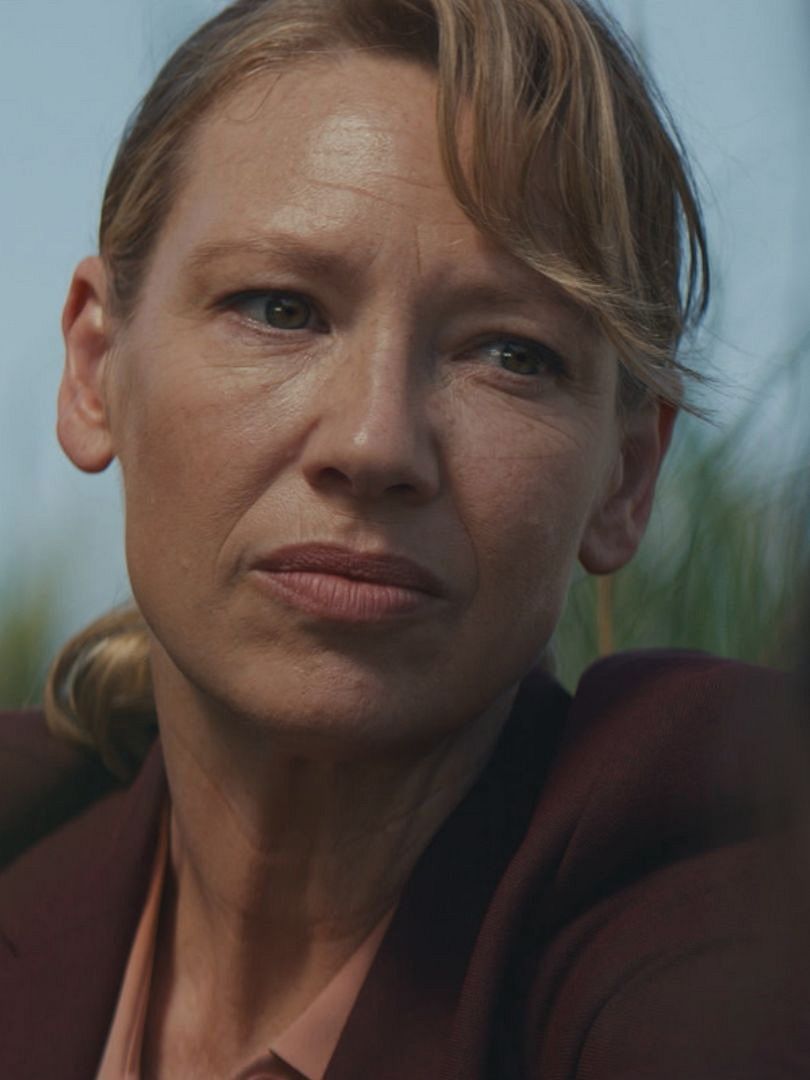 Affiche de la série Dustfall (2026) de Anna Torv. Voir Dustfall en streaming / torrent sur meilleurs-films.fr