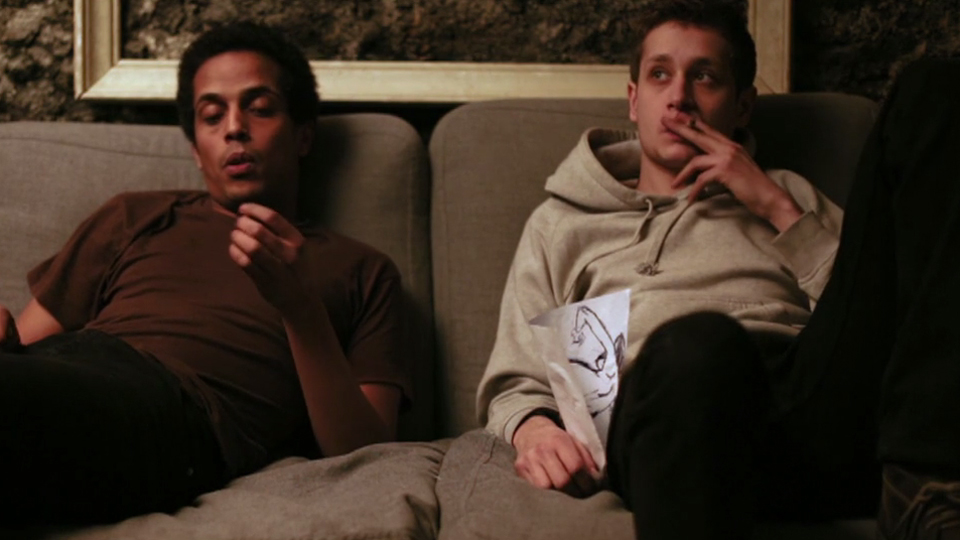 Affiche du court métrage A cave ouverte (2009) de Michaël Dichter. Voir A cave ouverte en streaming / torrent sur meilleurs-films.fr