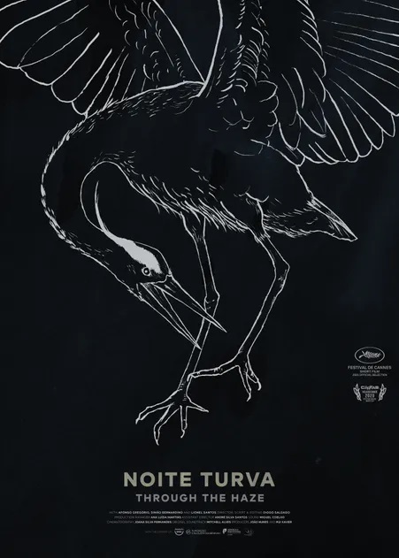 Affiche du court métrage A Travers La Brume (2025) de Diogo Salgado. Voir A Travers La Brume en streaming / torrent sur meilleurs-films.fr