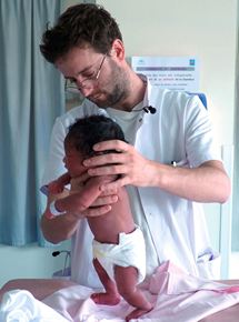 Affiche du film Angel, 10 Années Dans La Vie D’un Étudiant En Médecine (2020) de Antoine Page Affiche du film Angel, 10 Années Dans La Vie D’un Étudiant En Médecine (2020) de Antoine Page. Voir Angel, 10 Années Dans La Vie D’un Étudiant En Médecine en streaming / torrent sur meilleurs-films.fr