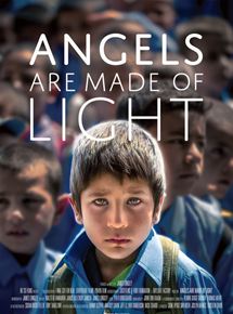 Affiche du film Angels Are Made of Light (2018) de James Longley. Voir Angels Are Made of Light en streaming / torrent sur meilleurs-films.fr
