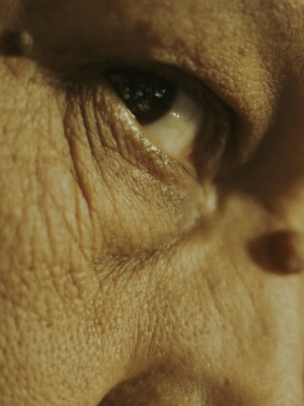 Affiche du film Anqa (2023) de Helin Çelik. Voir Anqa en streaming / torrent sur meilleurs-films.fr