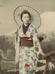 Affiche du film Ascent (2016) de Fiona Tan. Voir Ascent en streaming / torrent sur meilleurs-films.fr