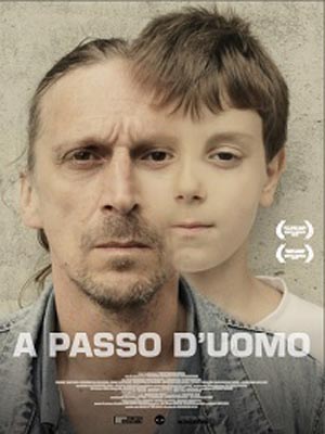 Affiche du court métrage Au pas () de Giovanni Aloi Affiche du court métrage Au pas () de Giovanni Aloi. Voir Au pas en streaming / torrent sur meilleurs-films.fr