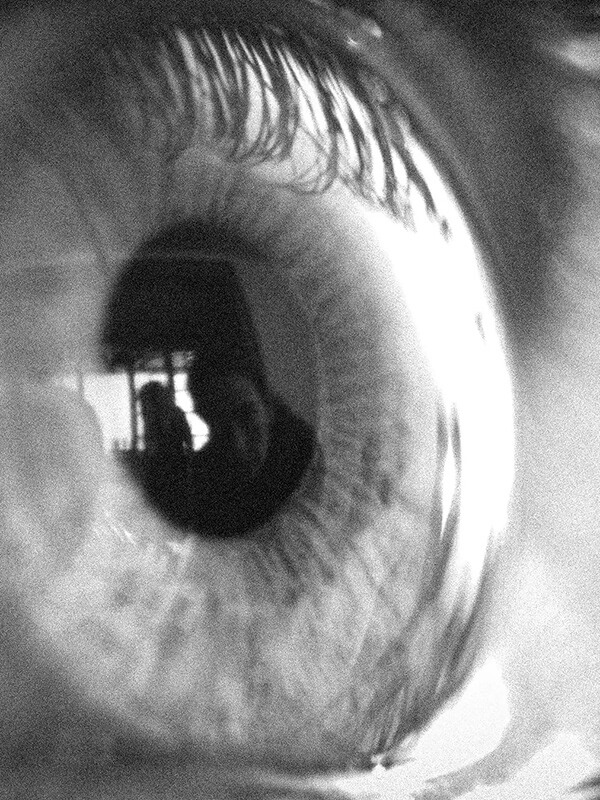 Affiche du court métrage Au prix de la chair (2025) de Tomas Palombi. Voir Au prix de la chair en streaming / torrent sur meilleurs-films.fr