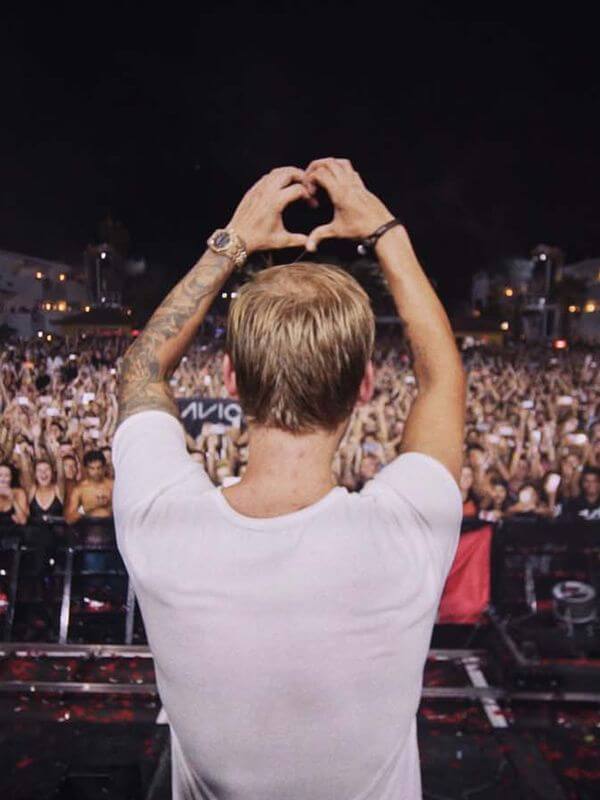 Affiche du film Avicii – My Last Show (2024) de Avicii. Voir Avicii – My Last Show en streaming / torrent sur meilleurs-films.fr