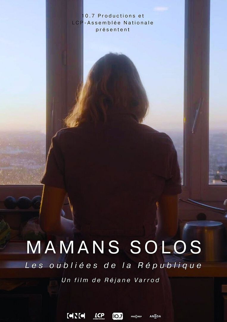 Affiche du film Mamans solos – Les oubliées de la République (2024) de Affiche du film Mamans solos – Les oubliées de la République (2024) de . Voir Mamans solos – Les oubliées de la République en streaming / torrent sur meilleurs-films.fr