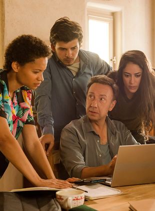 Affiche du film Bellefond (2022) de Emilie Barbault. Voir Bellefond en streaming / torrent sur meilleurs-films.fr