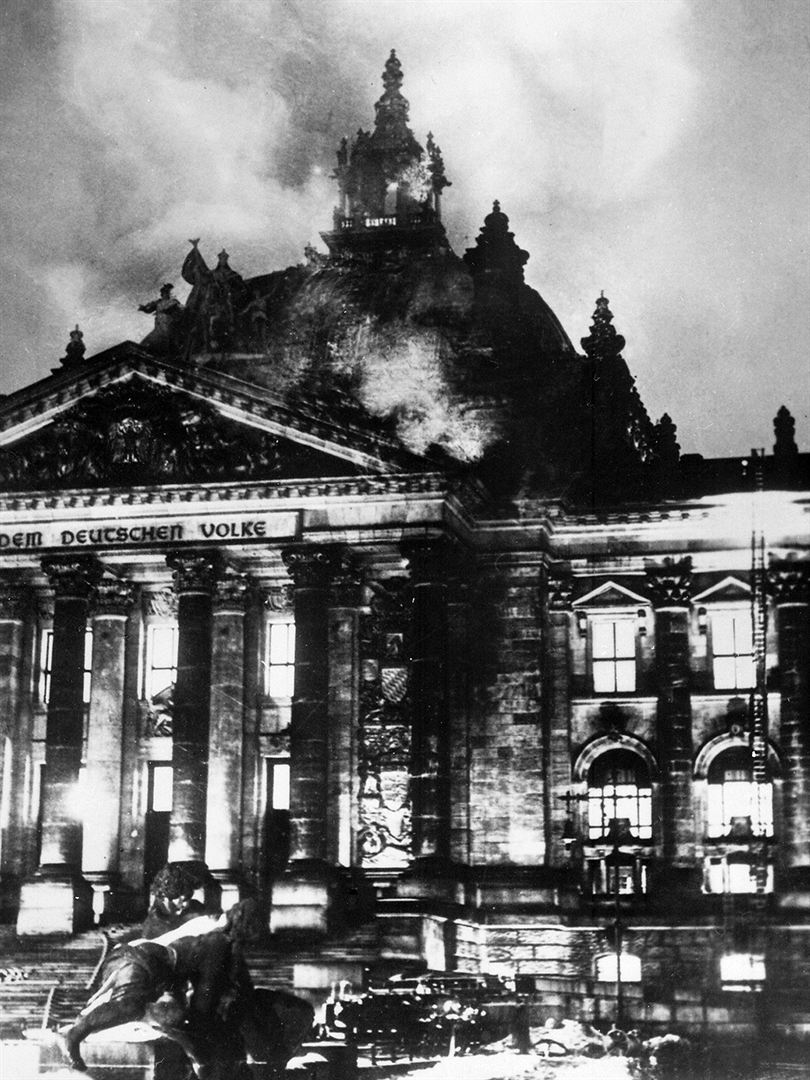 Affiche de la série Berlin 1933 (2023) de Affiche de la série Berlin 1933 (2023) de . Voir Berlin 1933 en streaming / torrent sur meilleurs-films.fr