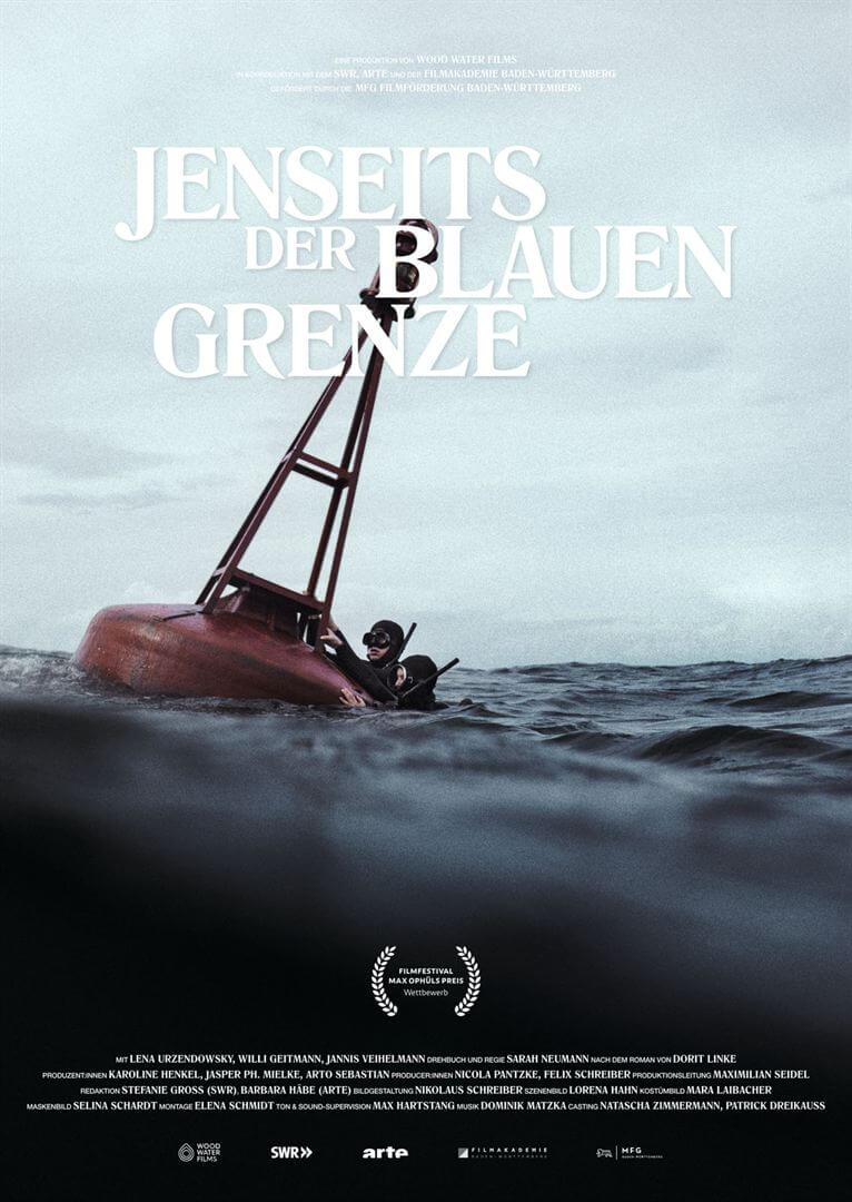 Affiche du film Beyond The Blue Border (2024) de Sarah Neumann. Voir Beyond The Blue Border en streaming / torrent sur meilleurs-films.fr