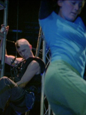 Affiche du court métrage Birds get vertigo too () de Sarah Cunningham. Voir Birds get vertigo too en streaming / torrent sur meilleurs-films.fr