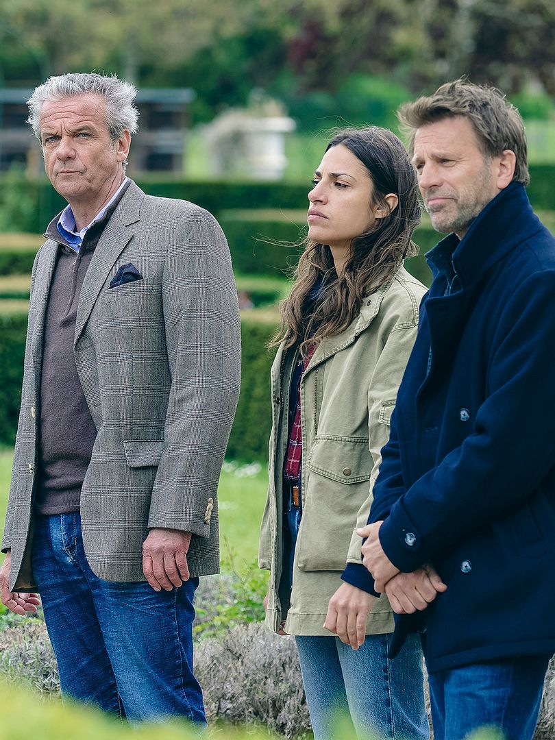 Affiche de la série Brigade du fleuve (2024) de . Voir Brigade du fleuve en streaming / torrent sur meilleurs-films.fr