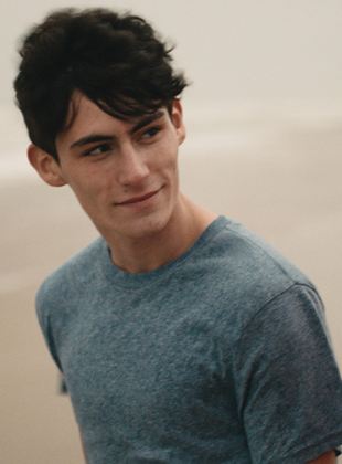 Affiche du film Carte Blanche à Pink Screens (2022) de Marion Renard. Voir Carte Blanche à Pink Screens en streaming / torrent sur meilleurs-films.fr