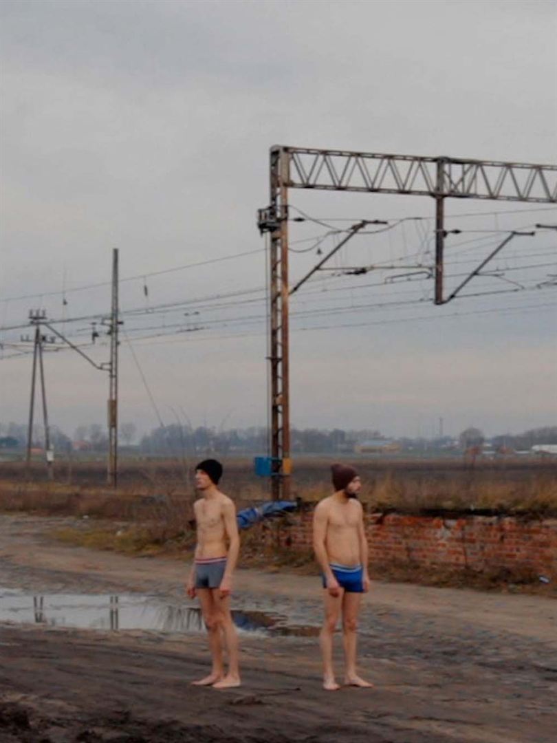 Affiche du court métrage Chef-d’œuvre 2 (2016) de Louis Zampa. Voir Chef-d’œuvre 2 en streaming / torrent sur meilleurs-films.fr