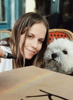 Affiche de la série Cher Journal (2020) de Anna Apter. Voir Cher Journal en streaming / torrent sur meilleurs-films.fr