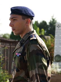 Affiche du film Chien de guerre (2014) de Fabrice Cazeneuve. Voir Chien de guerre en streaming / torrent sur meilleurs-films.fr