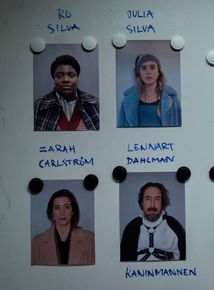 Affiche de la série Complètement à cran (2022) de Camilla Ahlgren. Voir Complètement à cran en streaming / torrent sur meilleurs-films.fr