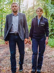 Affiche du film Dans la gueule du loup (2019) de Josef Rusnak Affiche du film Dans la gueule du loup (2019) de Josef Rusnak. Voir Dans la gueule du loup en streaming / torrent sur meilleurs-films.fr