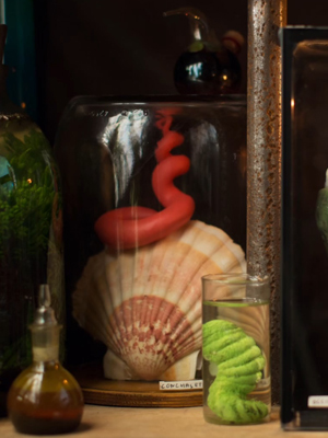 Affiche du court métrage Dans les bois () de Affiche du court métrage Dans les bois () de . Voir Dans les bois en streaming / torrent sur meilleurs-films.fr