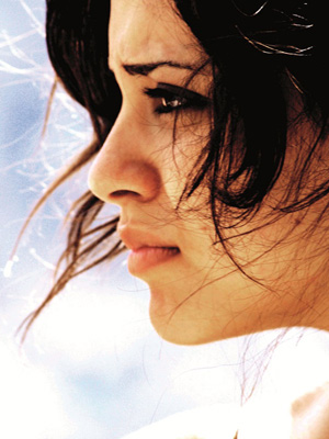 Affiche du court métrage Derrière moi les oliviers () de Pascale Abou Jamra. Voir Derrière moi les oliviers en streaming / torrent sur meilleurs-films.fr