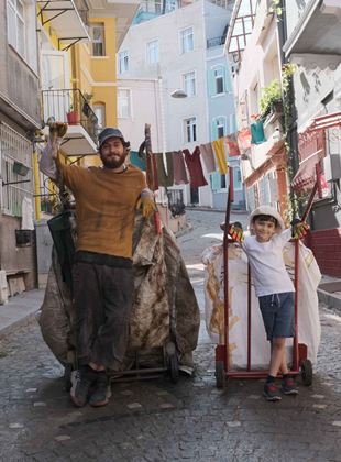 Affiche du film Des vies froissées (2021) de Can Ulkay Affiche du film Des vies froissées (2021) de Can Ulkay. Voir Des vies froissées en streaming / torrent sur meilleurs-films.fr