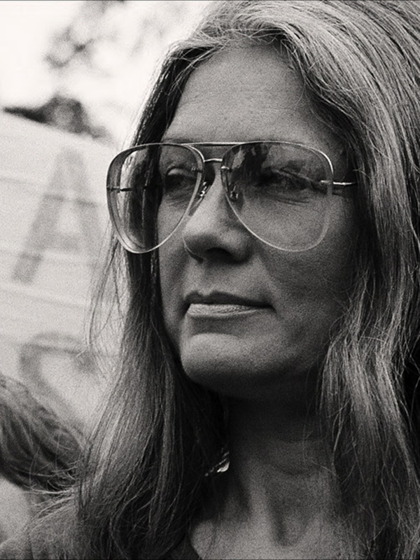 Affiche de la série Des vies à mener: leaders dans l’âme (2022) de . Voir Des vies à mener: leaders dans l’âme en streaming / torrent sur meilleurs-films.fr