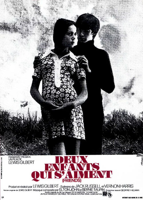 Affiche du film Deux enfants qui s’aiment (1971) de Lewis Gilbert Affiche du film Deux enfants qui s’aiment (1971) de Lewis Gilbert. Voir Deux enfants qui s’aiment en streaming / torrent sur meilleurs-films.fr