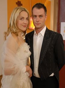 Affiche du film Deux mariages et un coup de foudre (2006) de Christoph Klünker. Voir Deux mariages et un coup de foudre en streaming / torrent sur meilleurs-films.fr