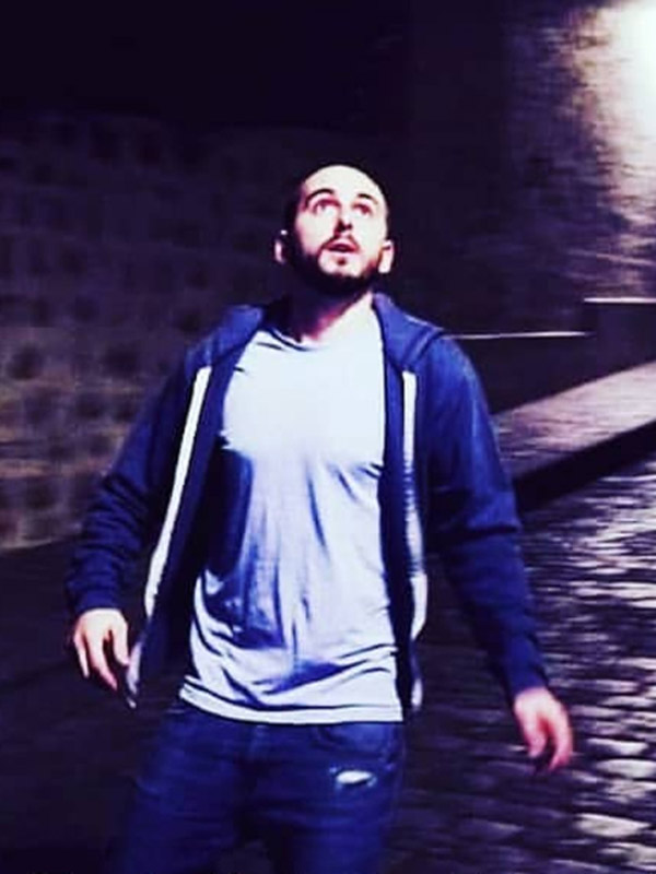 Affiche du court métrage Ecoute la réalité (2019) de Alexia Sanchis. Voir Ecoute la réalité en streaming / torrent sur meilleurs-films.fr