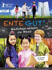 Affiche du film Ente gut! Mädchen allein zu Haus (2016) de Norbert Lechner Affiche du film Ente gut! Mädchen allein zu Haus (2016) de Norbert Lechner. Voir Ente gut! Mädchen allein zu Haus en streaming / torrent sur meilleurs-films.fr
