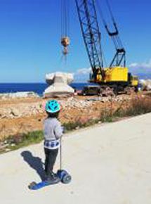 Affiche du film Et Si Le Soleil Plongeait Dans L’Océan Des Nues (2020) de Wissam Charaf. Voir Et Si Le Soleil Plongeait Dans L’Océan Des Nues en streaming / torrent sur meilleurs-films.fr