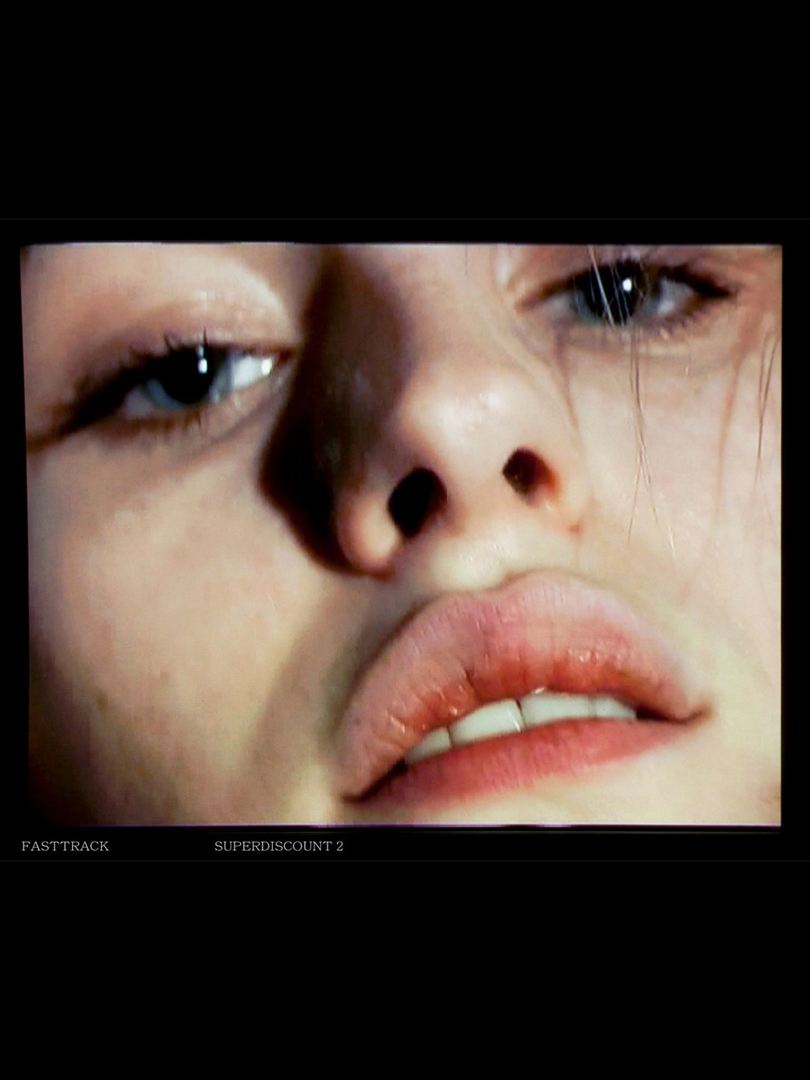 Affiche du court métrage Fast Track (2004) de Yves Trémorin. Voir Fast Track en streaming / torrent sur meilleurs-films.fr