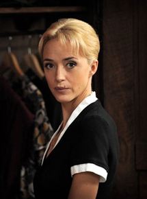 Affiche du film Fausses innocences (2009) de Andre Chandelle. Voir Fausses innocences en streaming / torrent sur meilleurs-films.fr