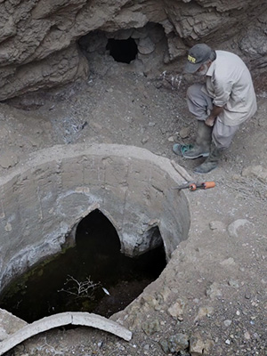 Affiche du court métrage Forteresse éternelle (2022) de Farshad Fadaian. Voir Forteresse éternelle en streaming / torrent sur meilleurs-films.fr