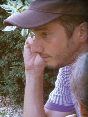 Affiche du court métrage Fracture () de Nicolas Sarkissian. Voir Fracture en streaming / torrent sur meilleurs-films.fr