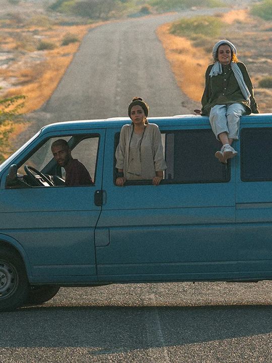 Affiche de la série Happiness (2021) de Pouria Takavar. Voir Happiness en streaming / torrent sur meilleurs-films.fr