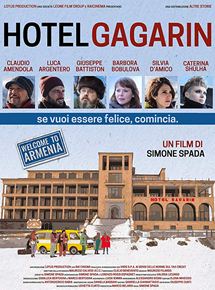 Affiche du film Hotel Gagarin (2017) de Simone Spada. Voir Hotel Gagarin en streaming / torrent sur meilleurs-films.fr