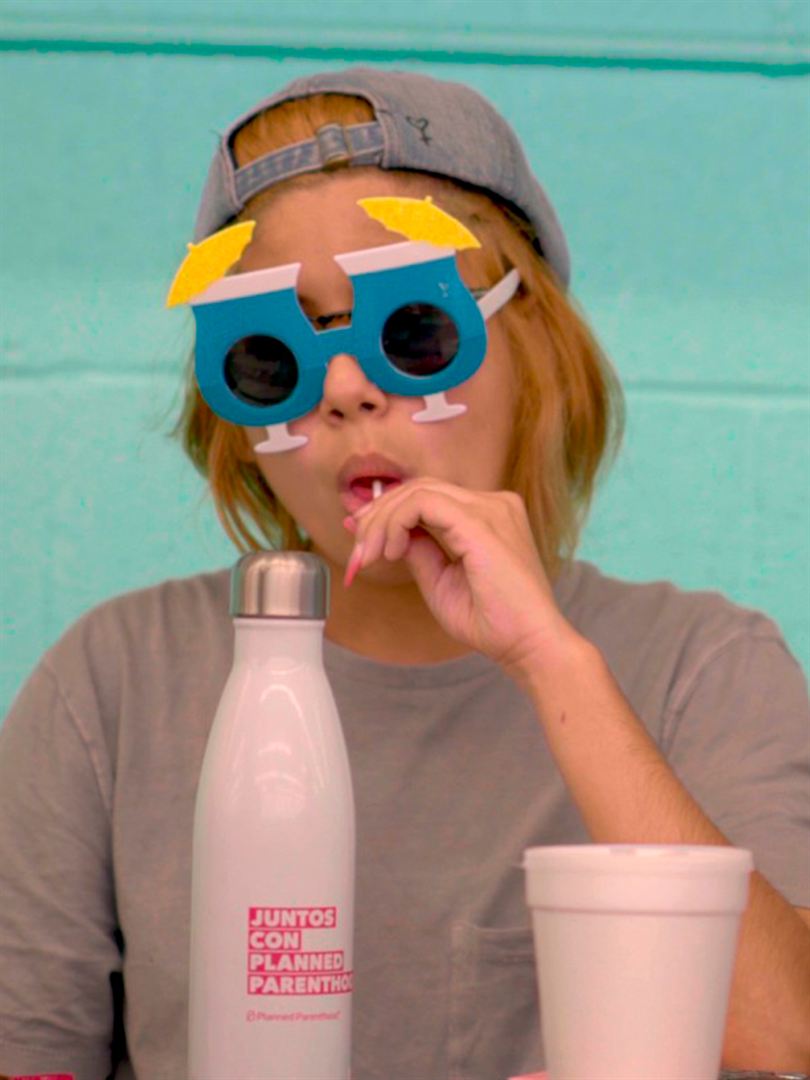 Affiche du film Hummingbirds (2023) de Estefanía “Beba” Contreras Affiche du film Hummingbirds (2023) de Estefanía “Beba” Contreras. Voir Hummingbirds en streaming / torrent sur meilleurs-films.fr