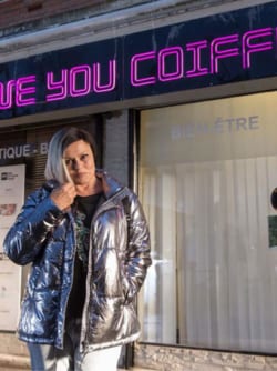 Affiche du téléfilm I Love You coiffure (2020) de Muriel Robin.