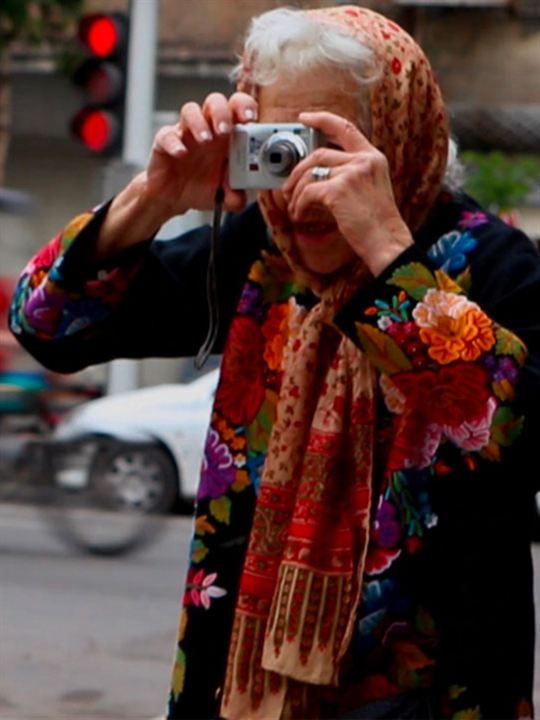 Affiche du film Il mondo a scatti (2021) de Paolo Pisanelli. Voir Il mondo a scatti en streaming / torrent sur meilleurs-films.fr